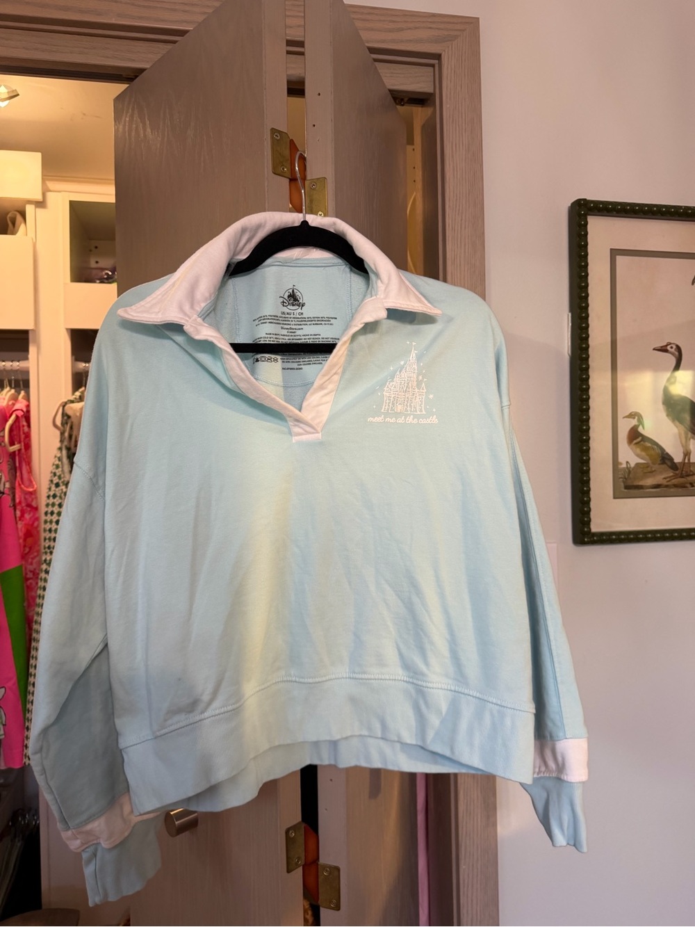 Disney sweat shirt